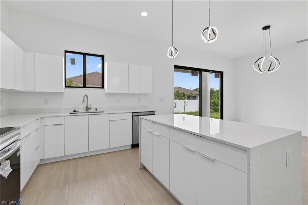 Image 14 of property listing at 2441 NW 8th TER, Cape Coral, FL 33993