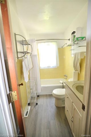 30159 Palmer Boulevard, Madison Heights, MI 48071