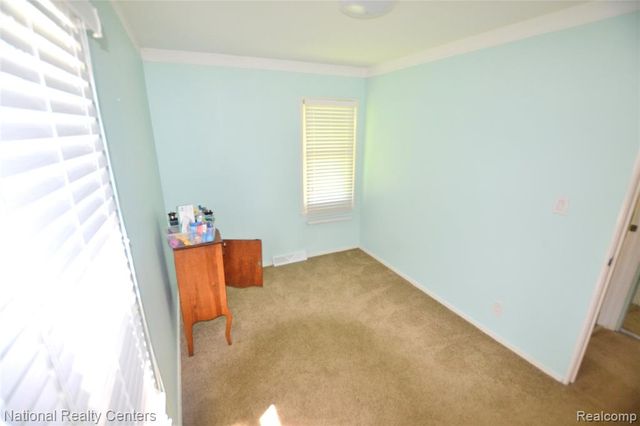 30159 Palmer Boulevard, Madison Heights, MI 48071