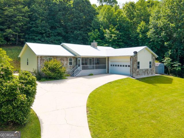 810 Hog Creek Road, Hiawassee, GA 30546