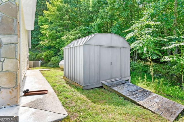 810 Hog Creek Road, Hiawassee, GA 30546