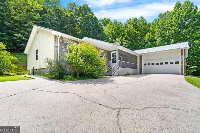 810 Hog Creek Road, Hiawassee, GA 30546
