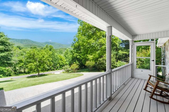 810 Hog Creek Road, Hiawassee, GA 30546