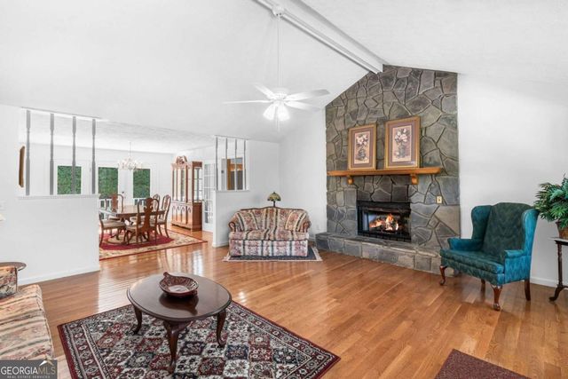 810 Hog Creek Road, Hiawassee, GA 30546