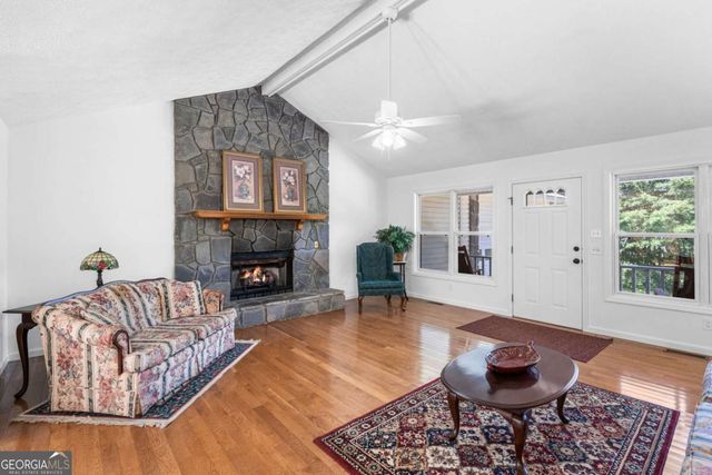 810 Hog Creek Road, Hiawassee, GA 30546