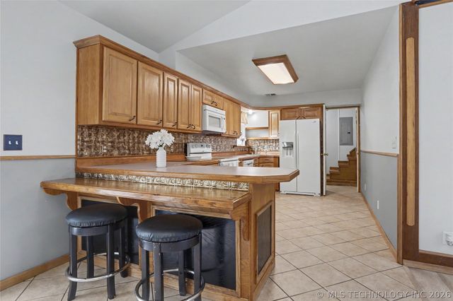 33 Haleys Drive, Adair, OK 74330