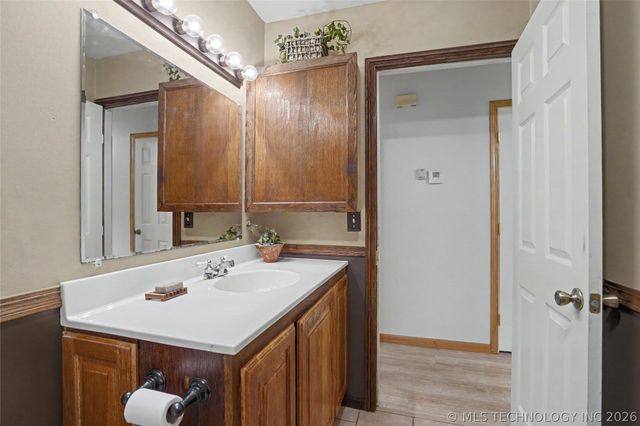 33 Haleys Drive, Adair, OK 74330