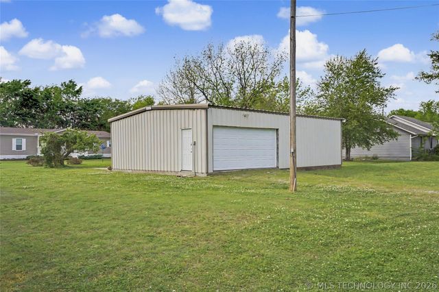 33 Haleys Drive, Adair, OK 74330