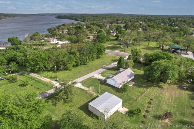 33 Haleys Drive, Adair, OK 74330