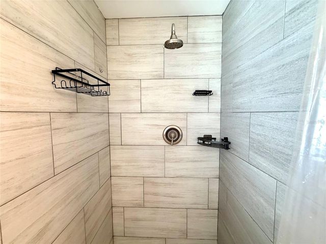 2658 NASSAU STREET, Sarasota, FL 34231