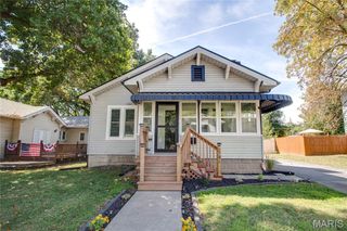 2741 Hillcrest Avenue, Alton, IL 62002
