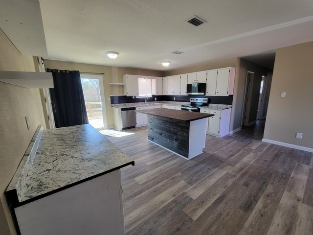 13325 US Highway 331, Defuniak Springs, FL 32433