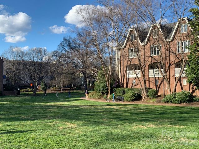 611 N Pine Street, Charlotte, NC 28202
