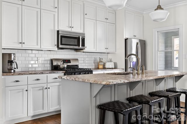 611 N Pine Street, Charlotte, NC 28202