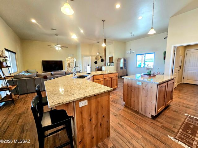 1271 E Fenway Drive, Benson, AZ 85602