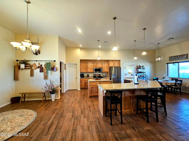1271 E Fenway Drive, Benson, AZ 85602