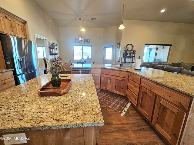 1271 E Fenway Drive, Benson, AZ 85602