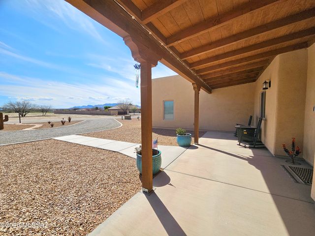 1271 E Fenway Drive, Benson, AZ 85602
