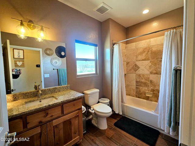 1271 E Fenway Drive, Benson, AZ 85602