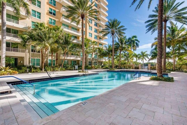 700 E Boynton Beach Boulevard 105, Boynton Beach, FL 33435