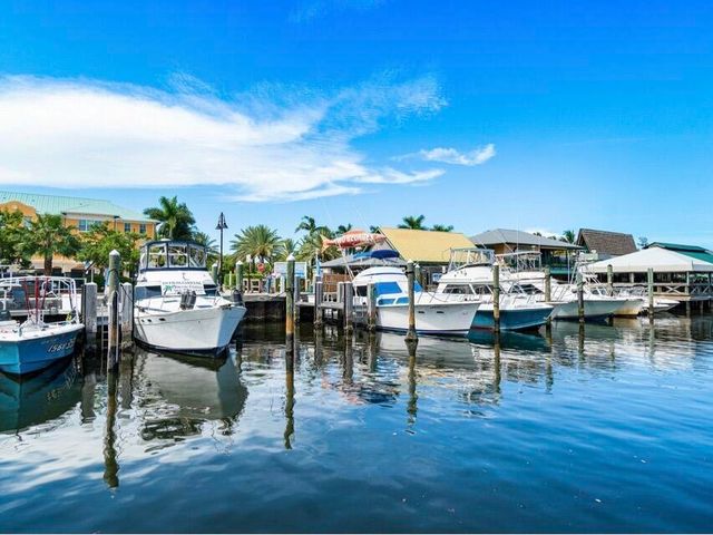 700 E Boynton Beach Boulevard 105, Boynton Beach, FL 33435