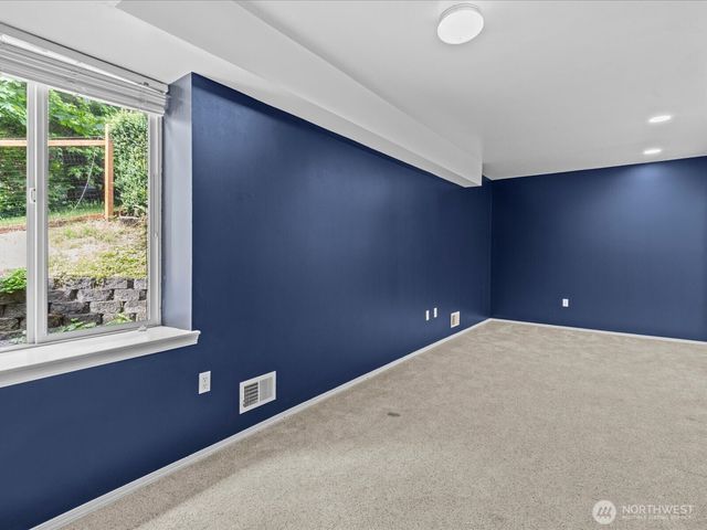 13718 58th Street SE, Snohomish, WA 98290