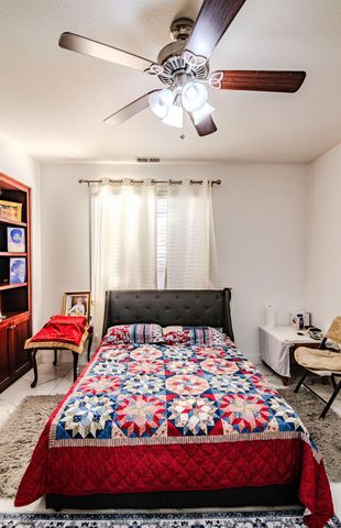 2105 Steinbeck Dr, Modesto, CA 95356