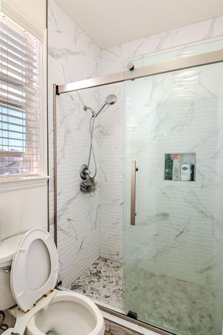 2105 Steinbeck Dr, Modesto, CA 95356