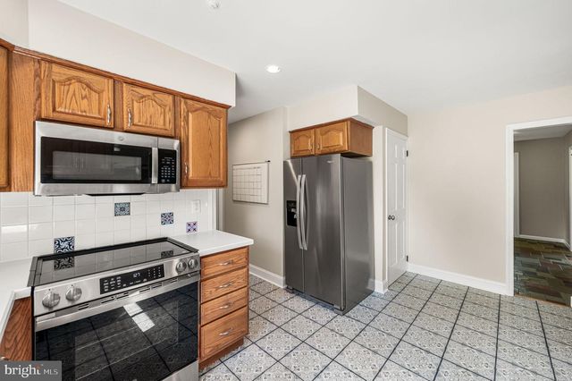 113 GLENWOOD DR, Washington Crossing, PA 18977