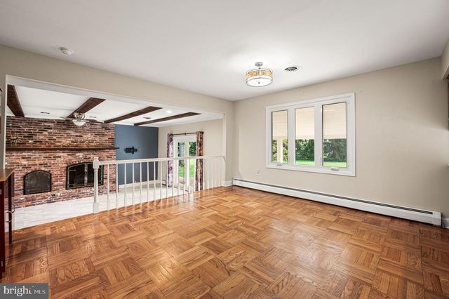 113 GLENWOOD DR, Washington Crossing, PA 18977