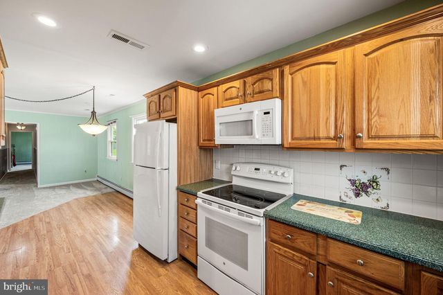 113 GLENWOOD DR, Washington Crossing, PA 18977