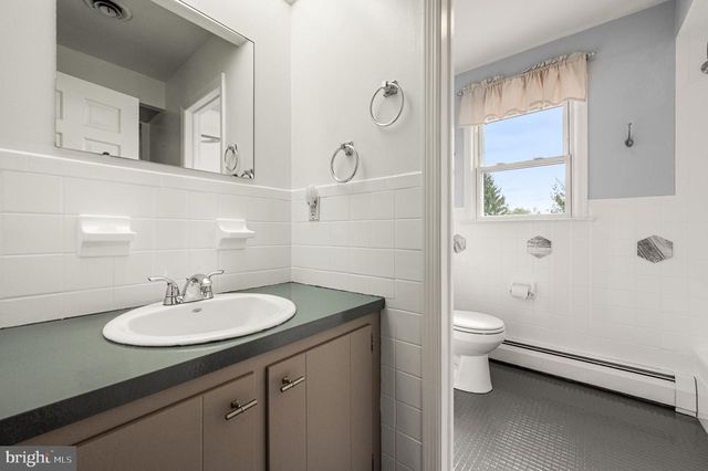113 GLENWOOD DR, Washington Crossing, PA 18977