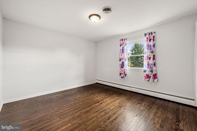 113 GLENWOOD DR, Washington Crossing, PA 18977