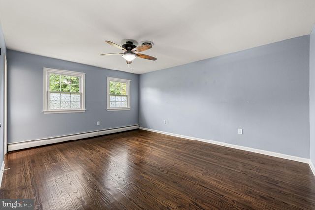 113 GLENWOOD DR, Washington Crossing, PA 18977