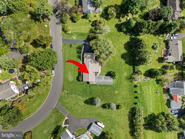 113 GLENWOOD DR, Washington Crossing, PA 18977