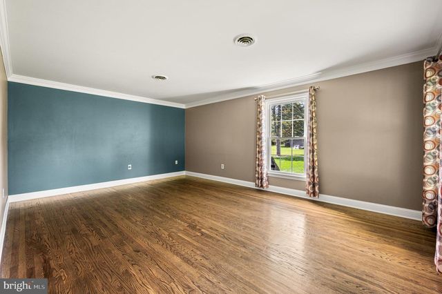 113 GLENWOOD DR, Washington Crossing, PA 18977