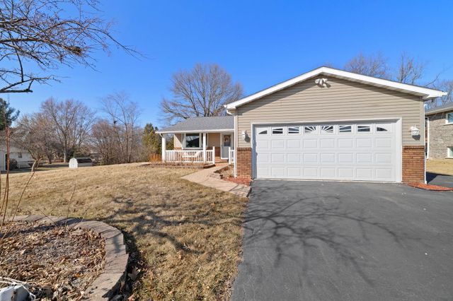 1886 Loganberry Lane, Crown Point, IN 46307