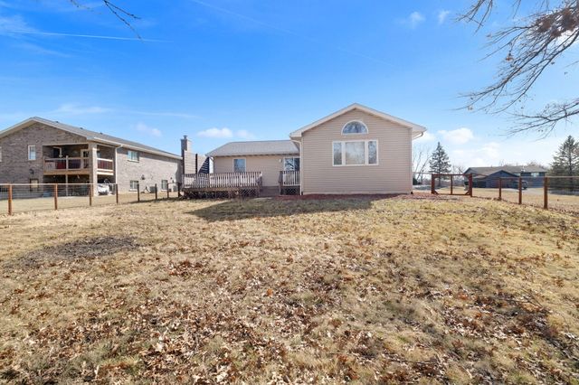 1886 Loganberry Lane, Crown Point, IN 46307