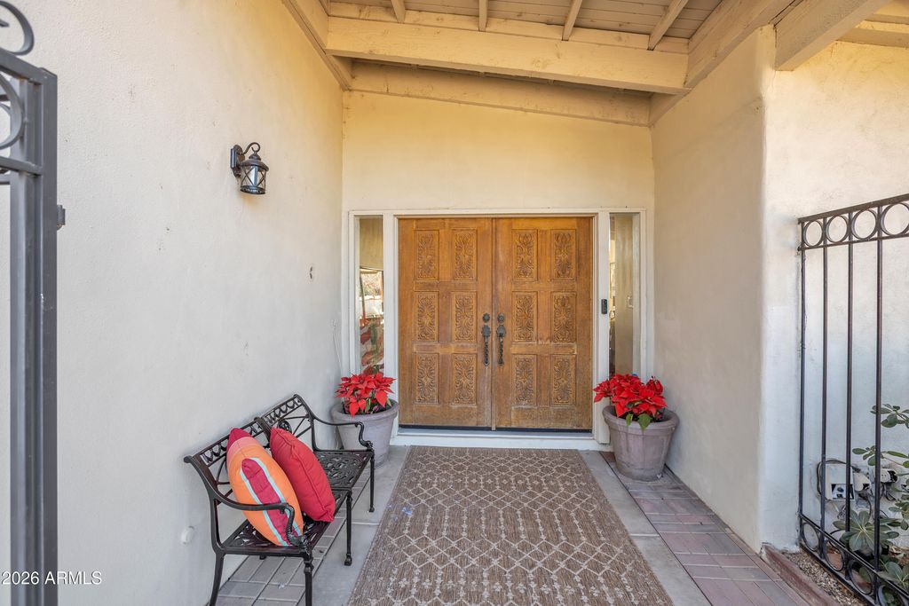 7441 E CENTURY Drive, Scottsdale, AZ 85250 — photo 3