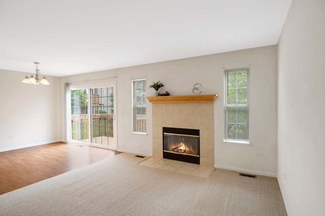 2642 Granite Court 2642, Crystal Lake, IL 60012