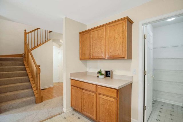 2642 Granite Court 2642, Crystal Lake, IL 60012