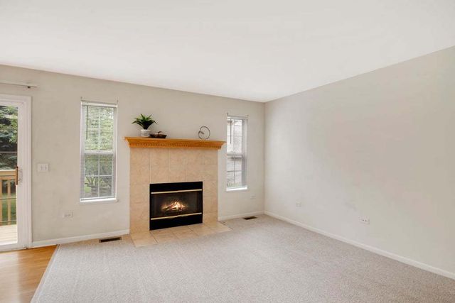 2642 Granite Court 2642, Crystal Lake, IL 60012