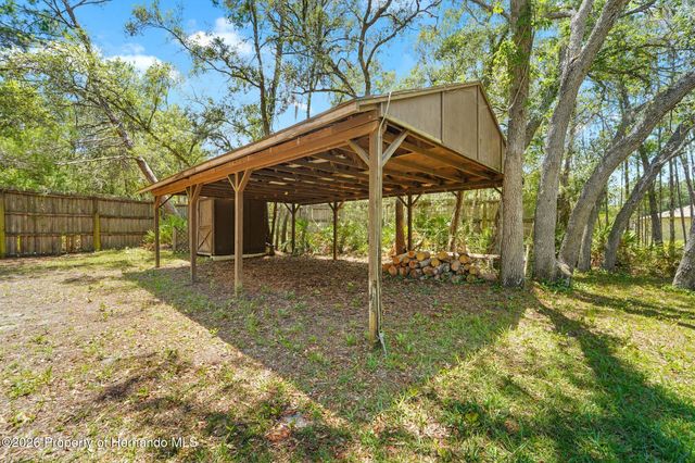 9183 Nightingale Road, Weeki Wachee, FL 34613