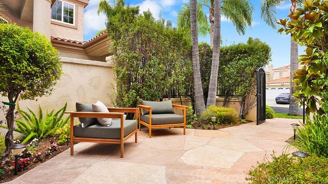 12 Siros, Laguna Niguel, CA 92677