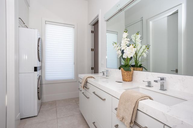 10312 Fox Borough Dr, Oakdale, CA 95361