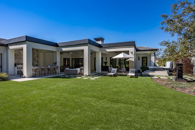 10312 Fox Borough Dr, Oakdale, CA 95361