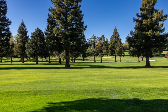 10312 Fox Borough Dr, Oakdale, CA 95361