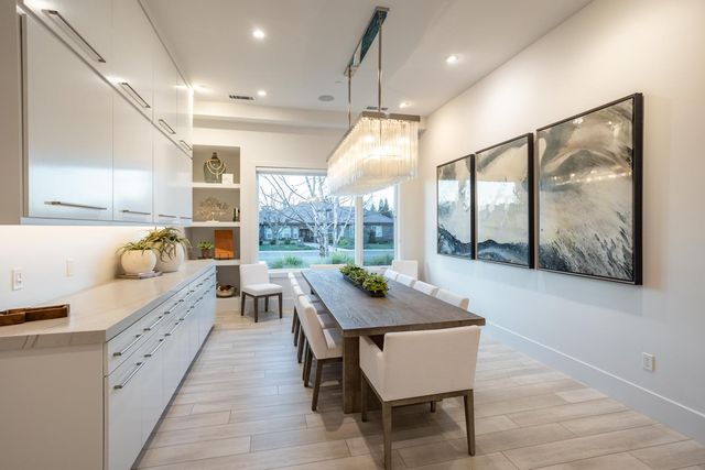 10312 Fox Borough Dr, Oakdale, CA 95361