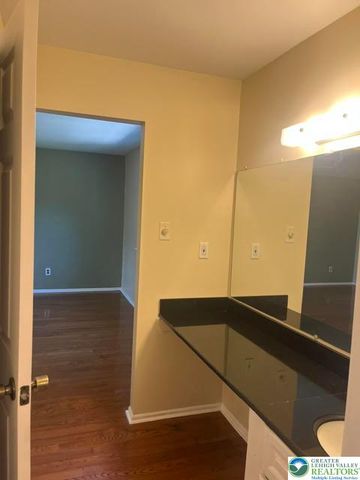 1701 Independence Court, South Whitehall Twp, PA 18104