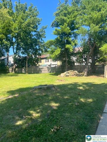 1701 Independence Court, South Whitehall Twp, PA 18104